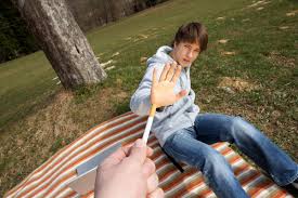 نصائح لمساعدة إبنك المراهق على الإقلاع عن التدخين 
