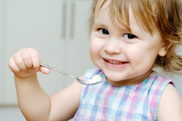 إرشادات صحية لتخزين وتحضير طعام طفلك 
