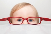 نصائح لحماية طفلك من ضعف النظر 