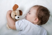 9 طرق فعالة لعلاج إضطرابات النوم عند الطفل
