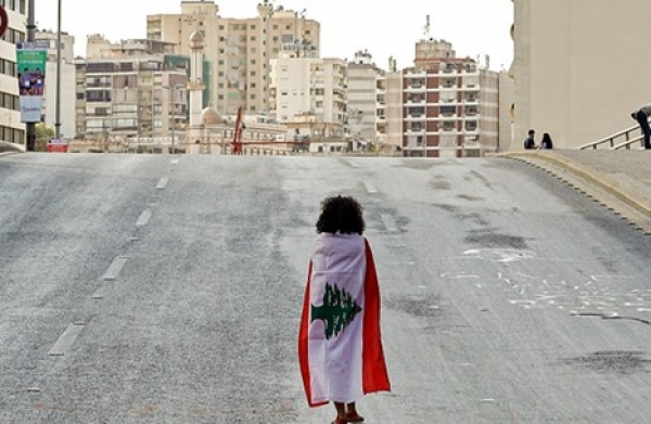 ركود بالأسواق في لبنان.. والأزمة الاقتصادية تسلب بهجة العيد