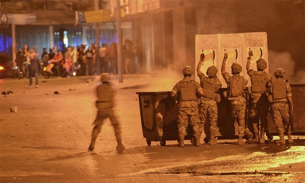 لبنان: من يُرِيد الإنقلاب على حكومة مفلسة؟!