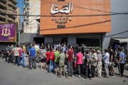 كيف أثر انهيار الاقتصاد على حياة اللبنانيين؟.. 'وقائع مؤلمة'