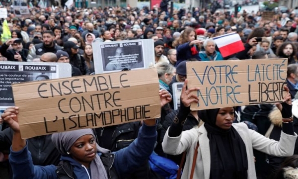 فرنسا تحول معاداتها للإسلام إلى سياسة دائمة