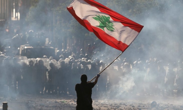 لبنان: حكومة الخطوة الخلفية