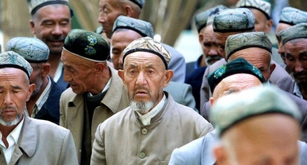 تركستان الشرقية.. حرب على الهوية